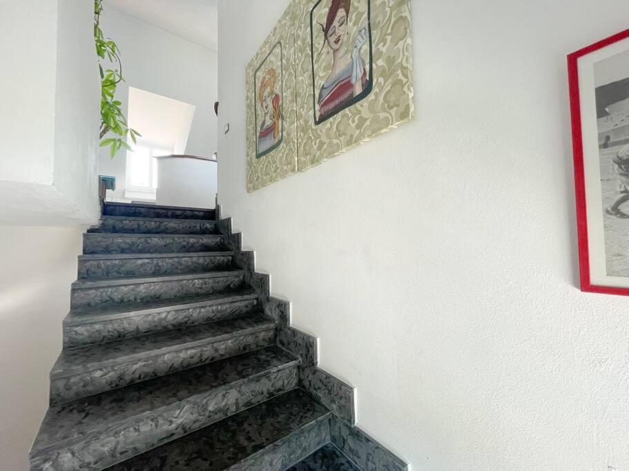 Elegante Appartamento 100 Mq Parcheggio - Wi Fi Savona Eksteriør bilde